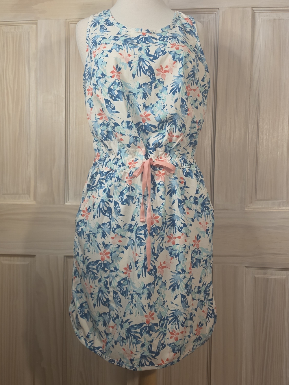 Ocean+Coast Sleeveless Floral Print Tie-Waist Dress in Blue & Pink Size L